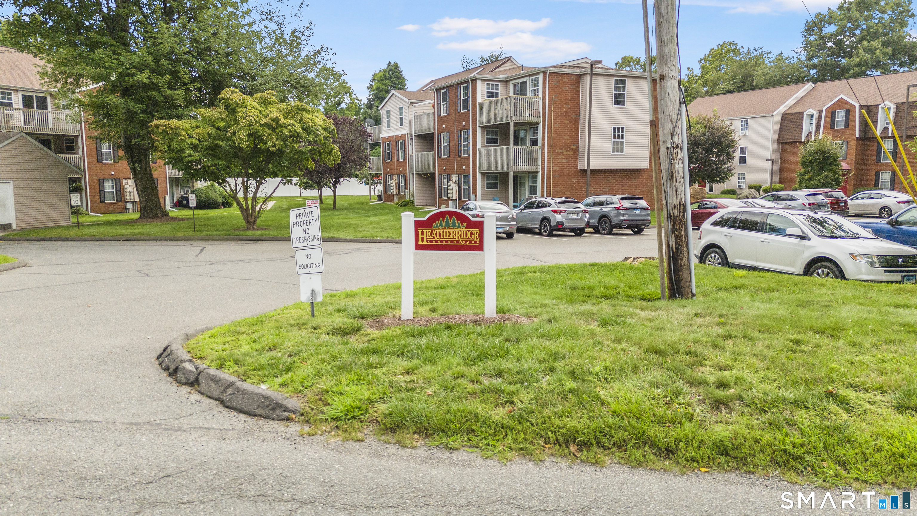135 Heather Ridge Shelton CT 06484