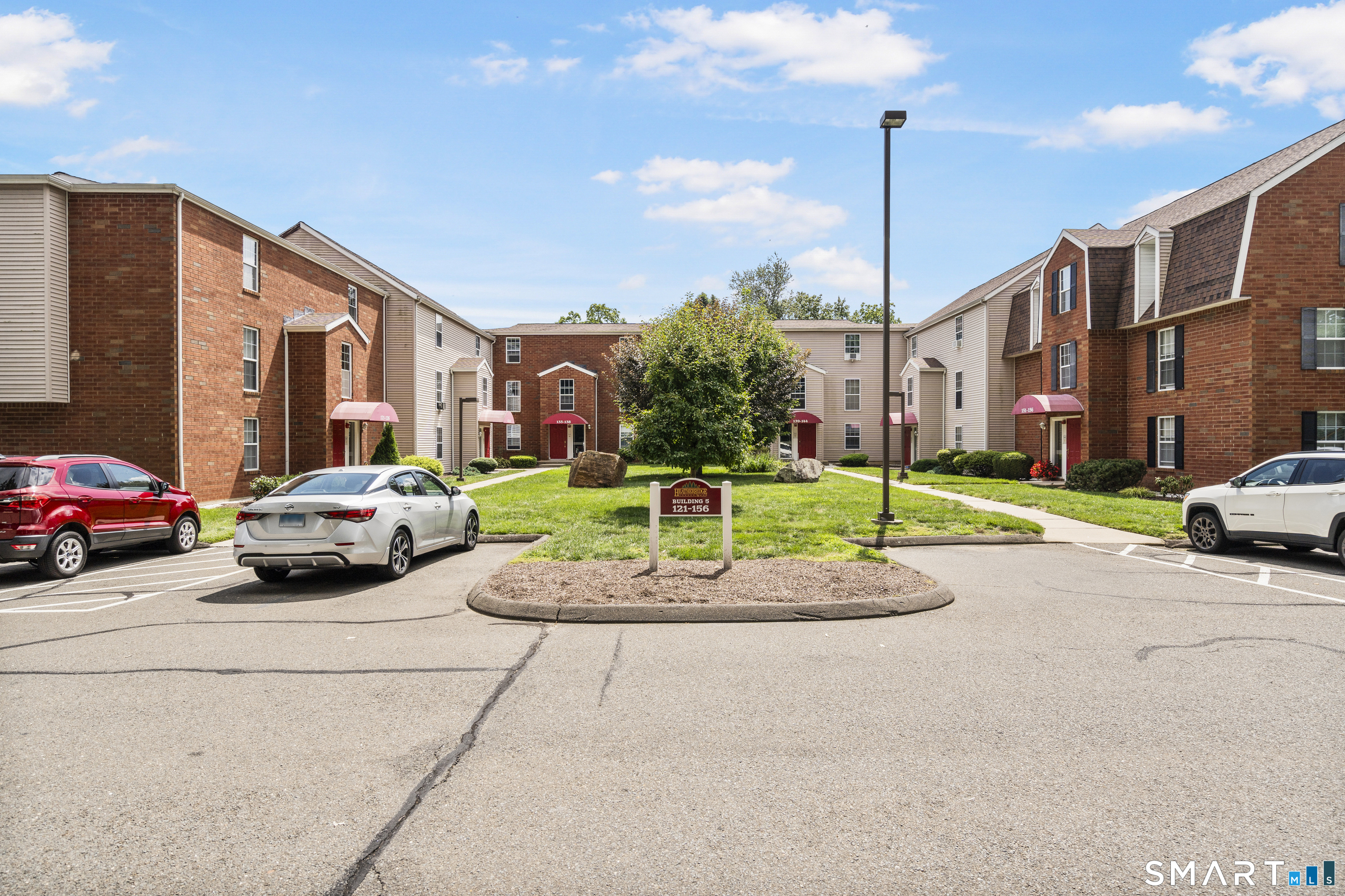 135 Heather Ridge Shelton CT 06484