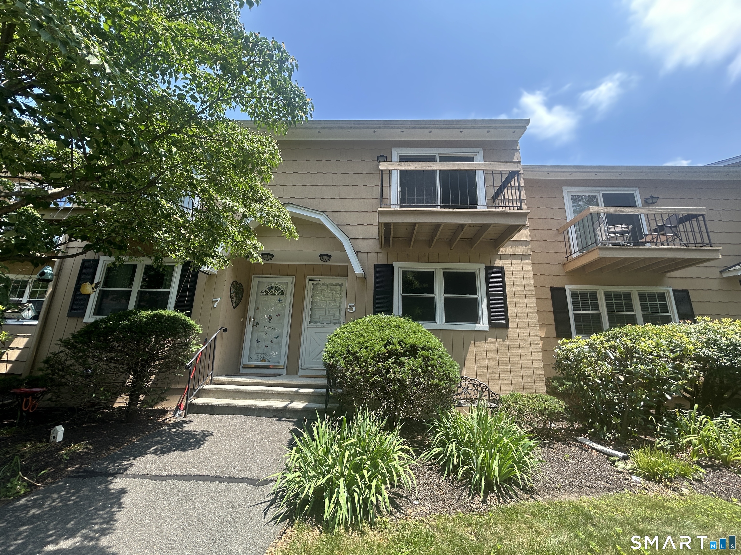 5 Deer Run Bethel CT 06801