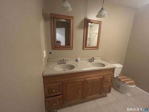5 Deer Run Bethel CT 06801