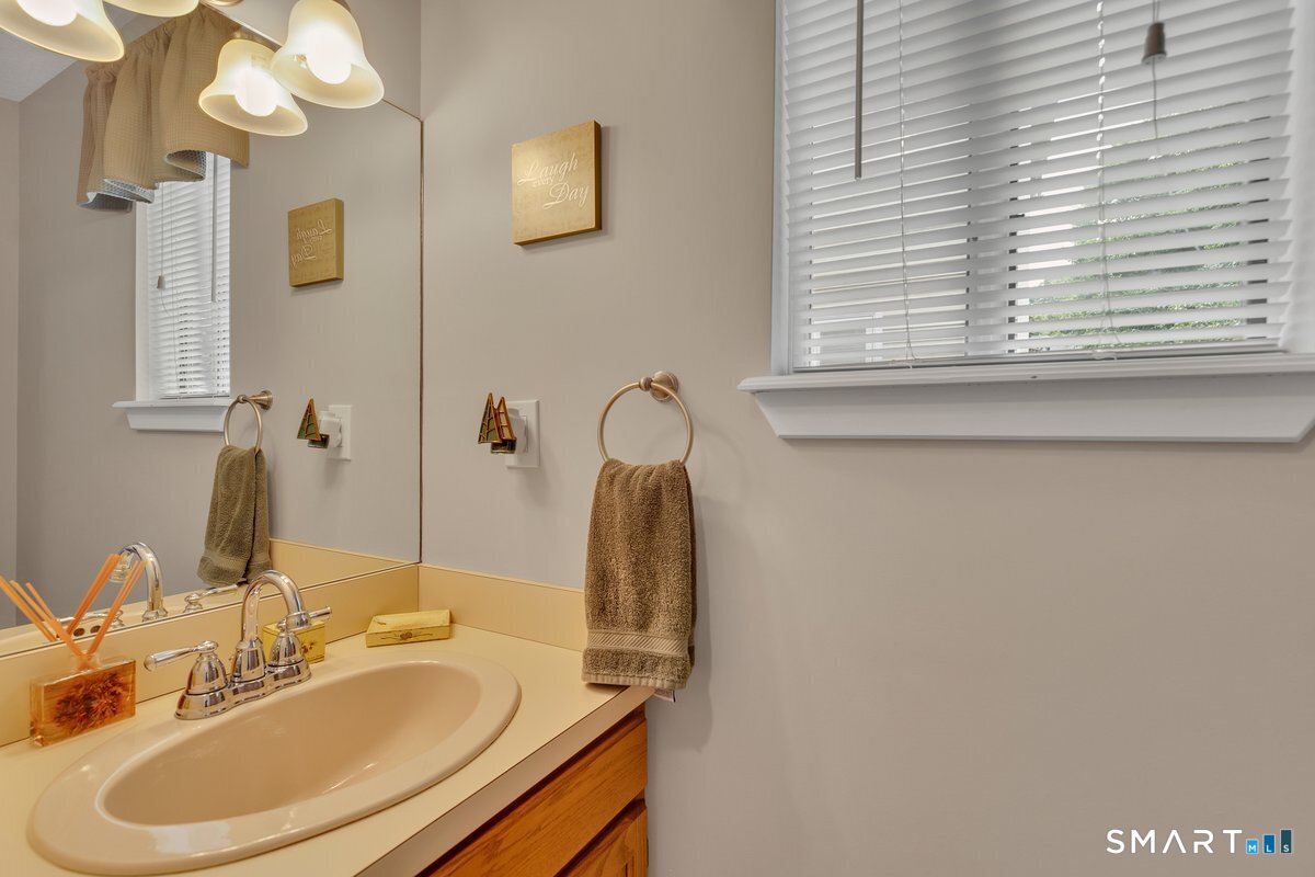 80 Country Lane Vernon CT 06066