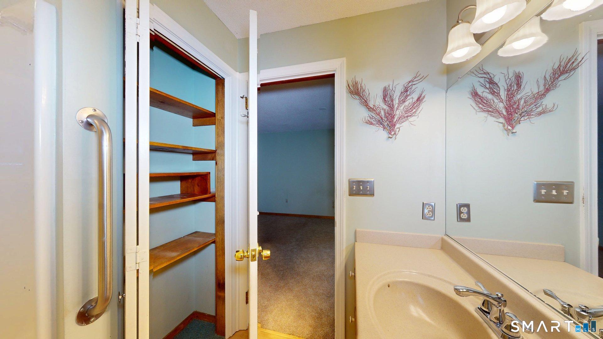 96 Oldefield Farms Road Enfield CT 06082