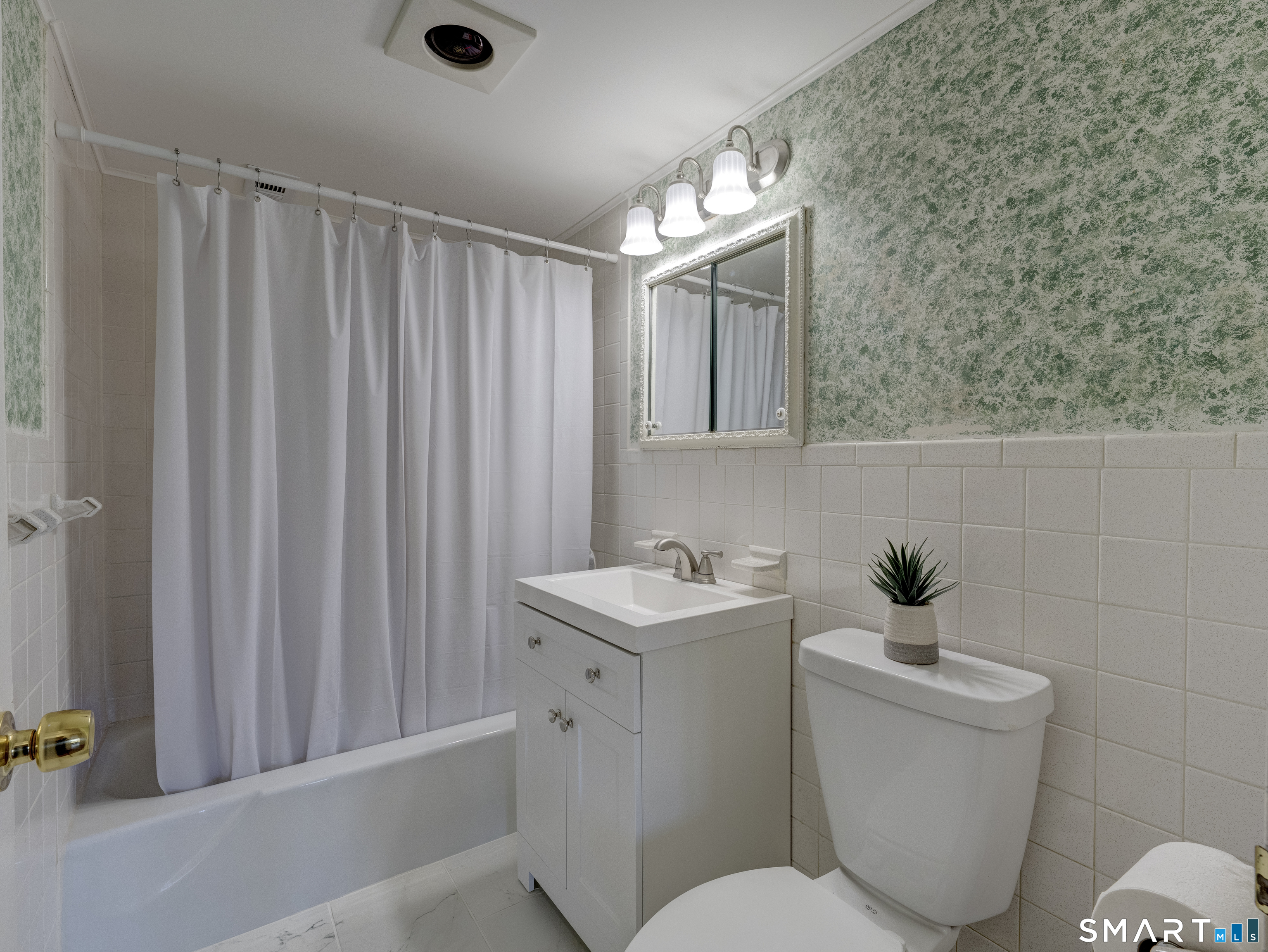 30 Woodland Street Hartford CT 06382