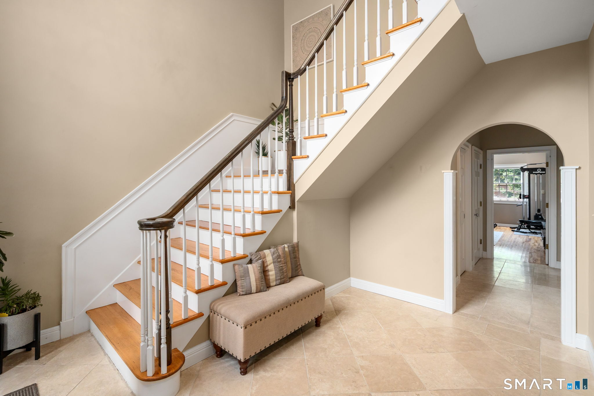 15 Governors Row West Hartford CT 06117