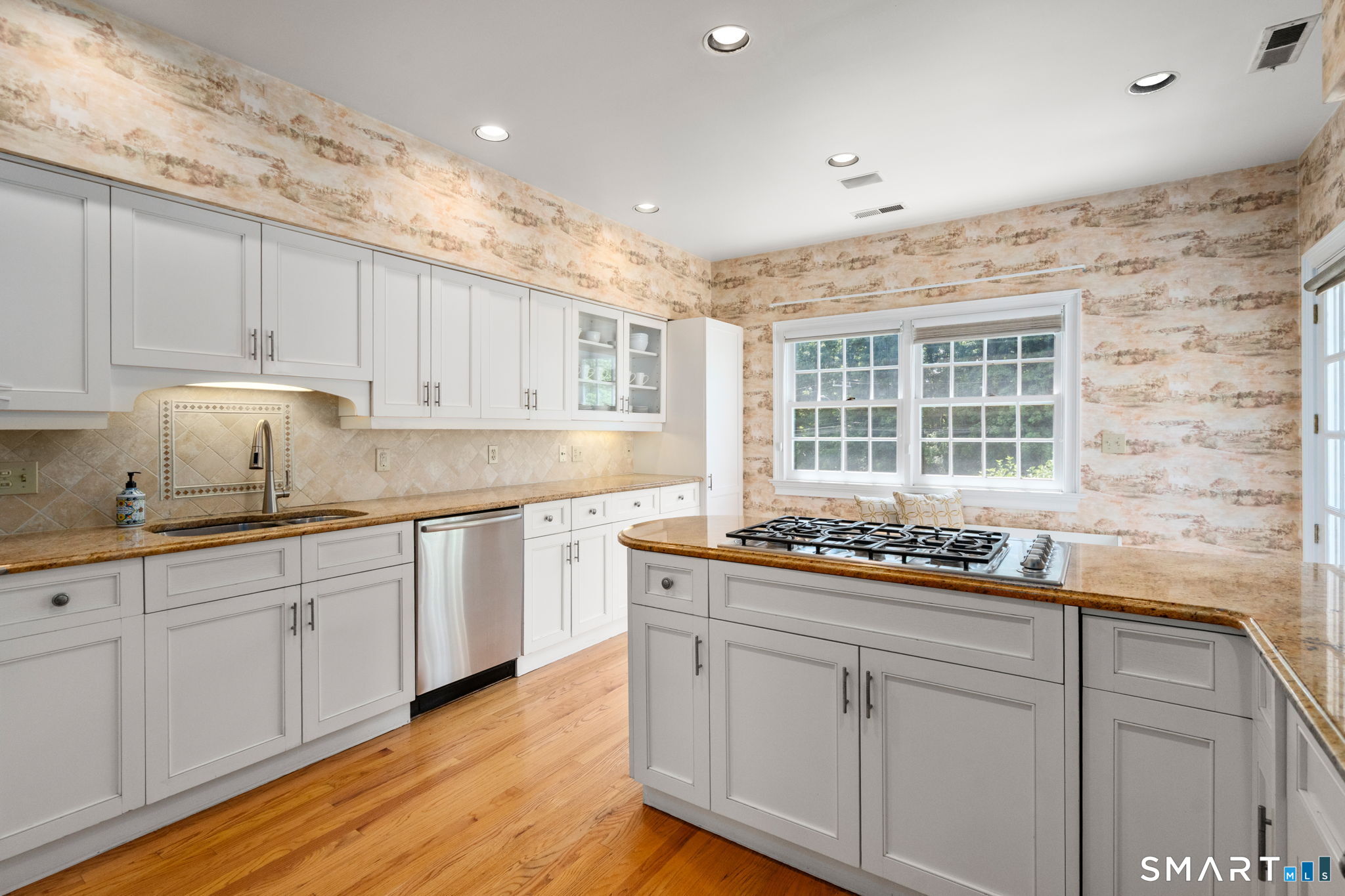 15 Governors Row West Hartford CT 06117
