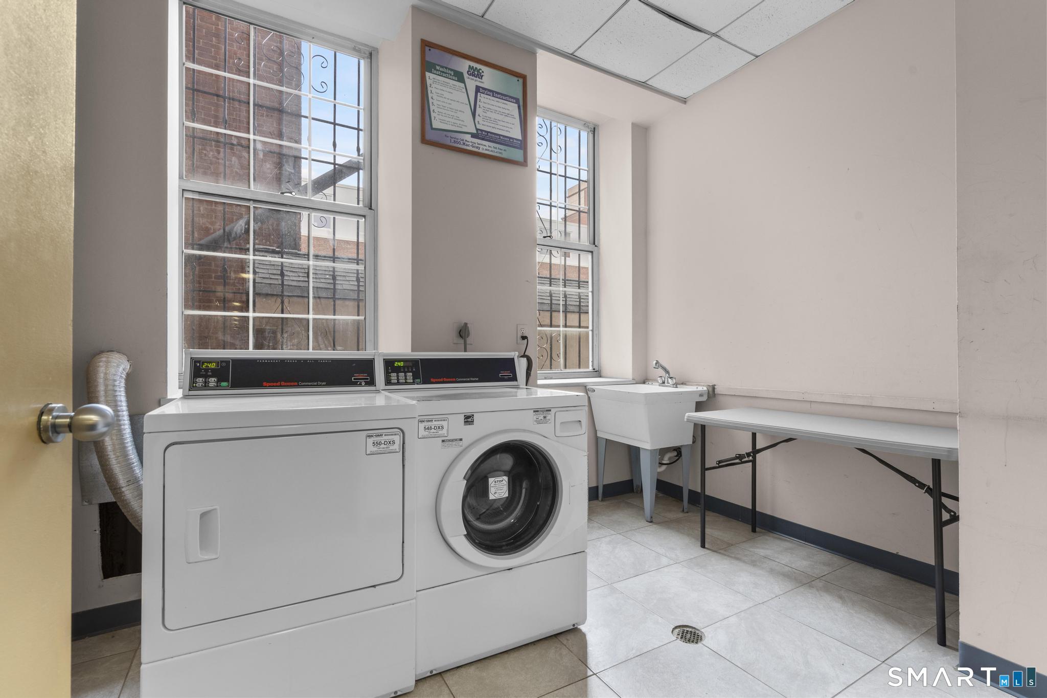 196 Crown Street New Haven CT 06510