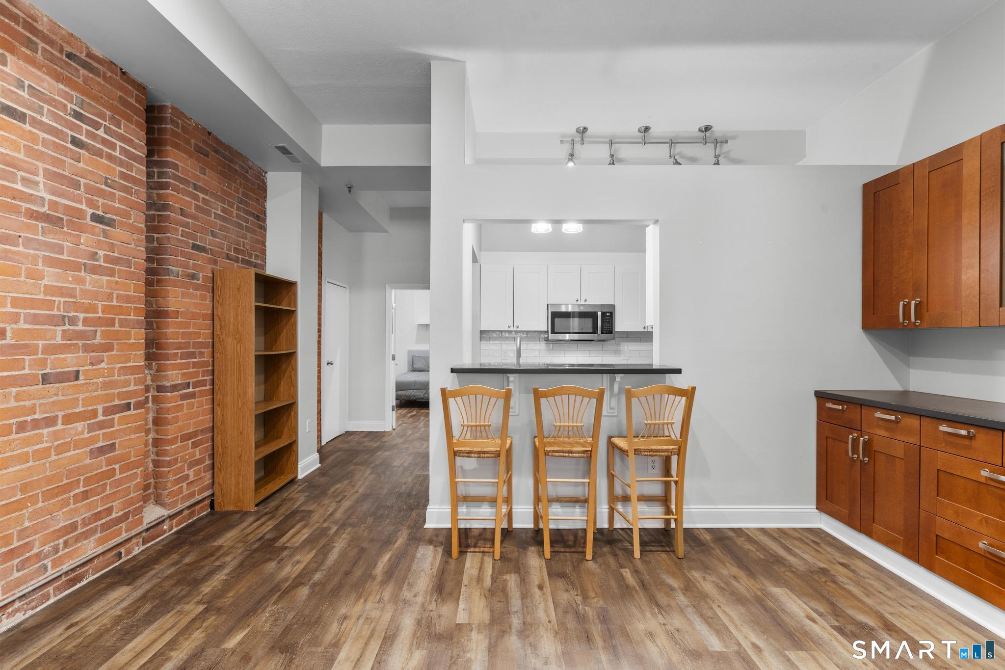 196 Crown Street New Haven CT 06510