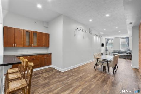 196 Crown Street New Haven CT 06510