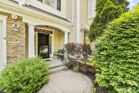 3 Winding Trail Middlebury CT 06762