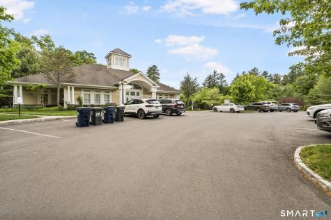 3 Winding Trail Middlebury CT 06762