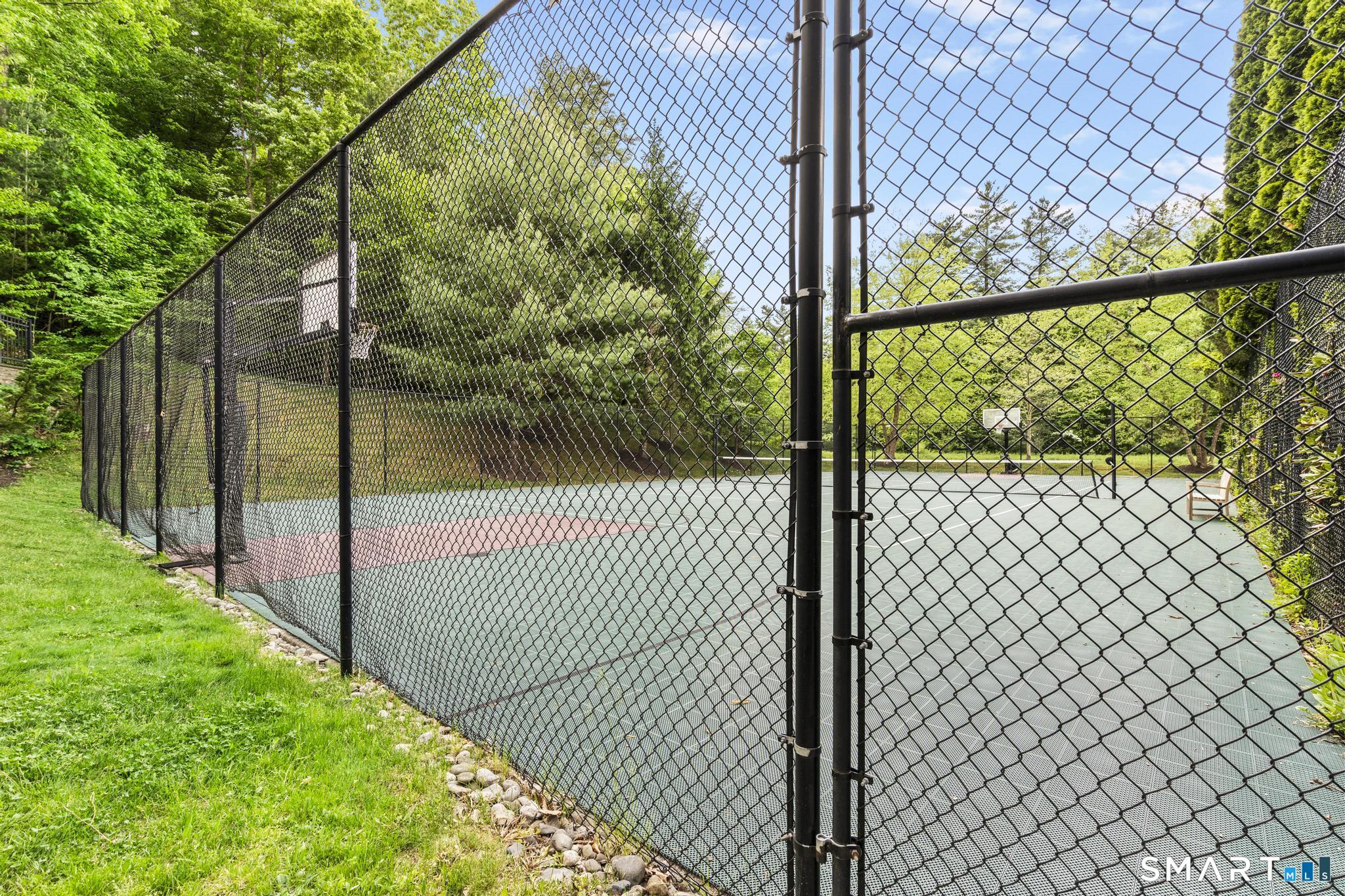 3 Winding Trail Middlebury CT 06762