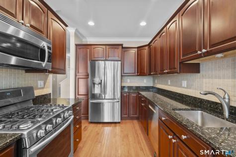 3 Winding Trail Middlebury CT 06762