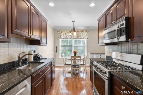 3 Winding Trail Middlebury CT 06762