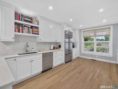 20 Benton's Knoll Guilford CT 06437