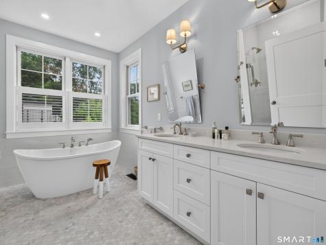 20 Benton's Knoll Guilford CT 06437