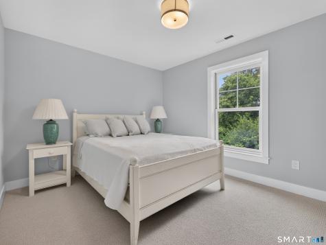 20 Benton's Knoll Guilford CT 06437