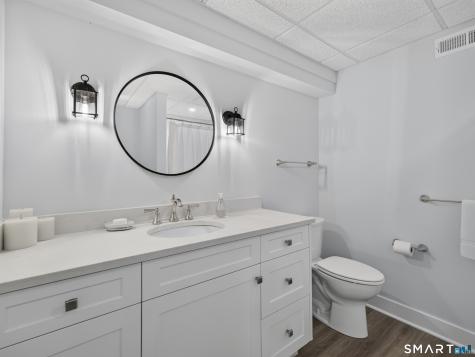 20 Benton's Knoll Guilford CT 06437