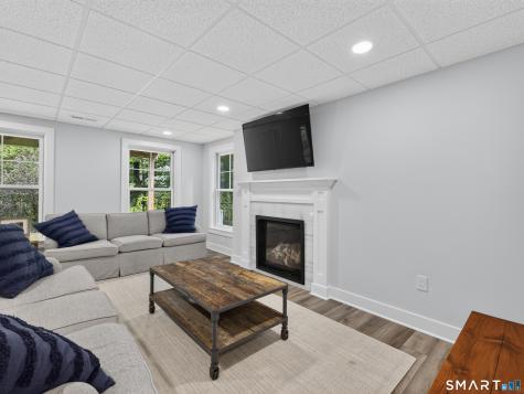 20 Benton's Knoll Guilford CT 06437