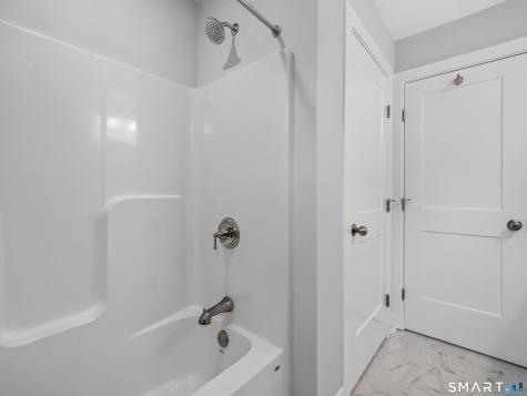 20 Benton's Knoll Guilford CT 06437