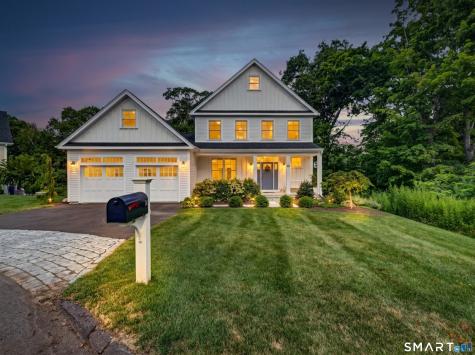 20 Benton's Knoll Guilford CT 06437