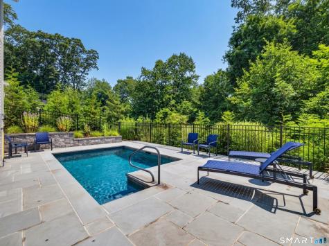 20 Benton's Knoll Guilford CT 06437