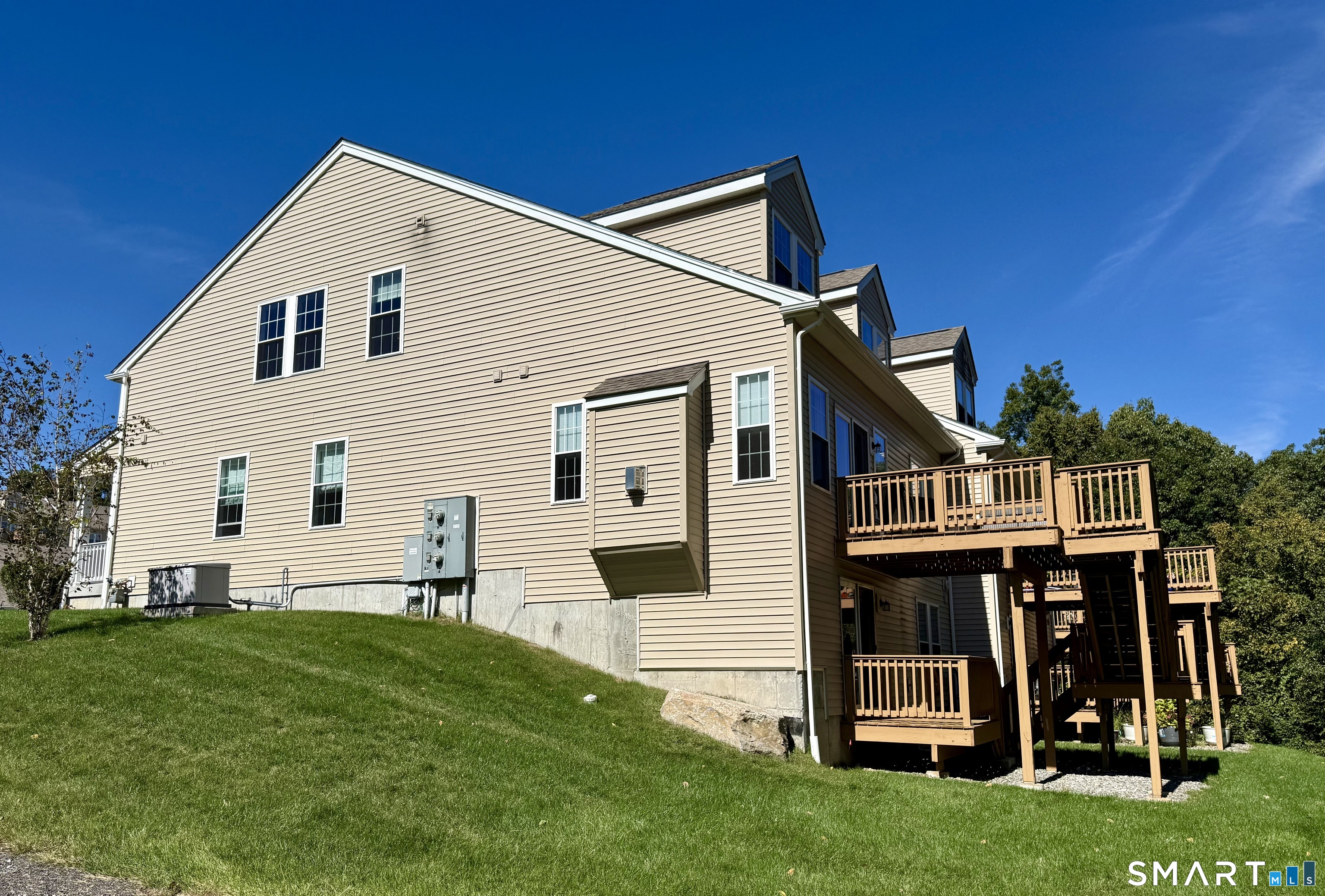 1073 Augusta Drive Oxford CT 06478