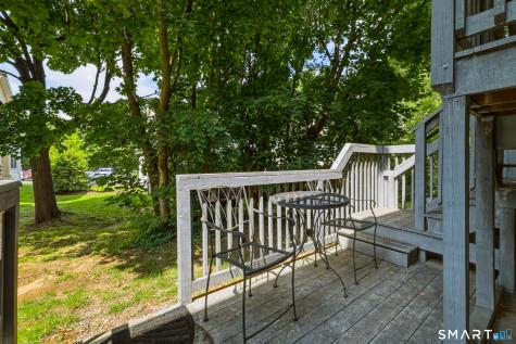 11 Mannions Lane Danbury CT 06810