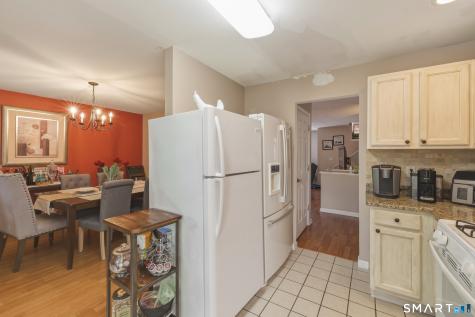 11 Mannions Lane Danbury CT 06810