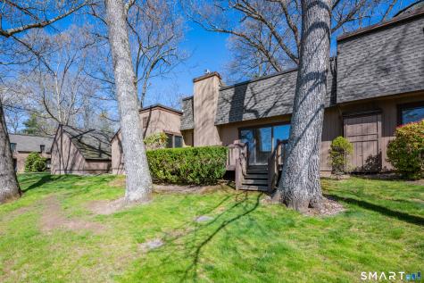 14 Canterbury Lane Avon CT 06001