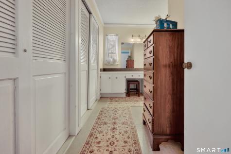 14 Canterbury Lane Avon CT 06001