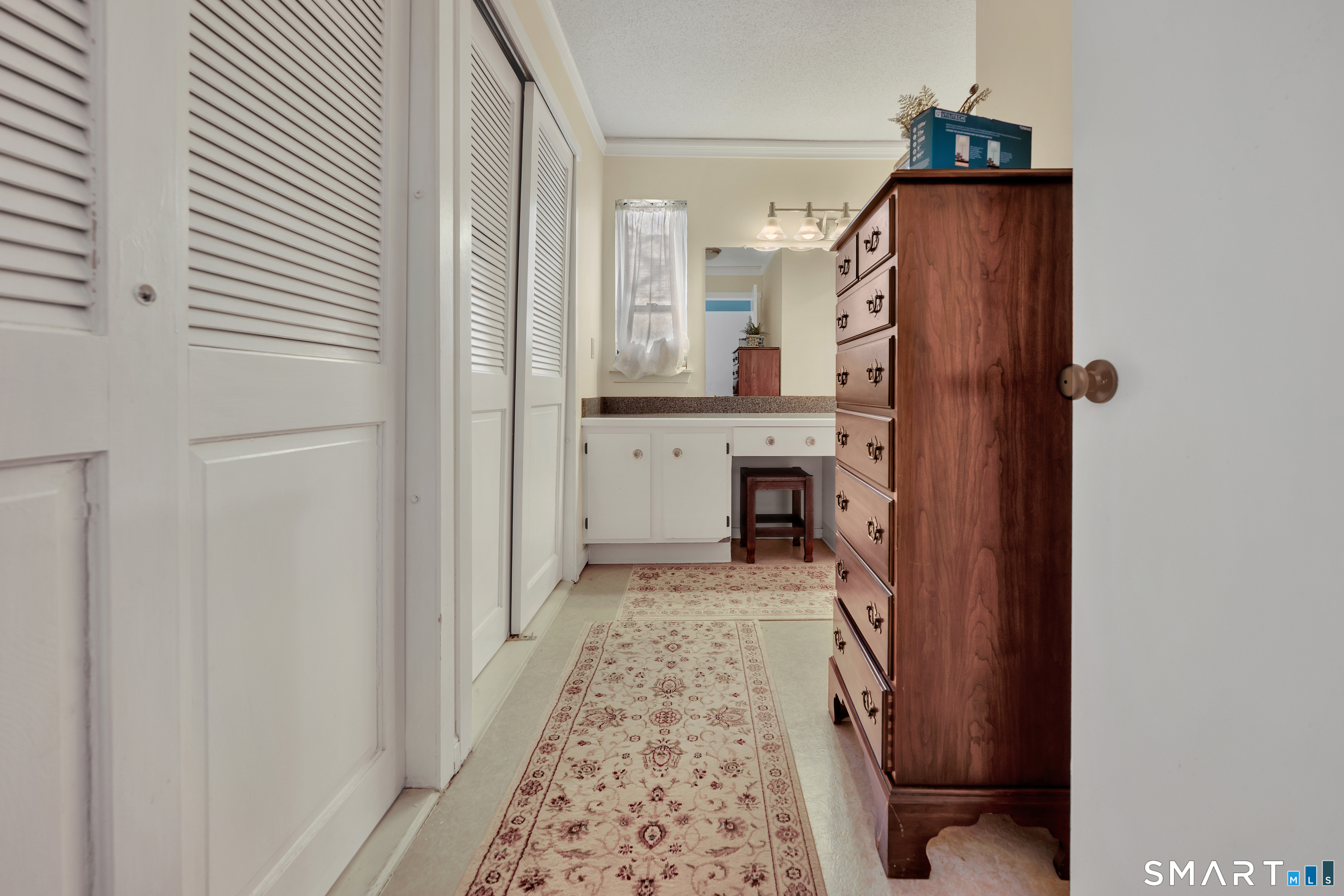14 Canterbury Lane Avon CT 06001