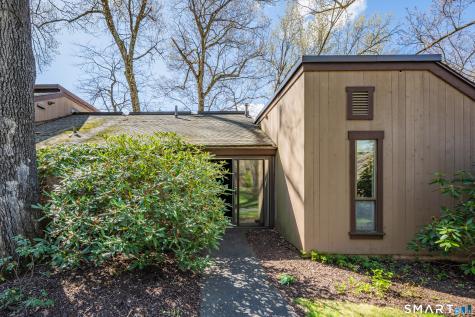14 Canterbury Lane Avon CT 06001