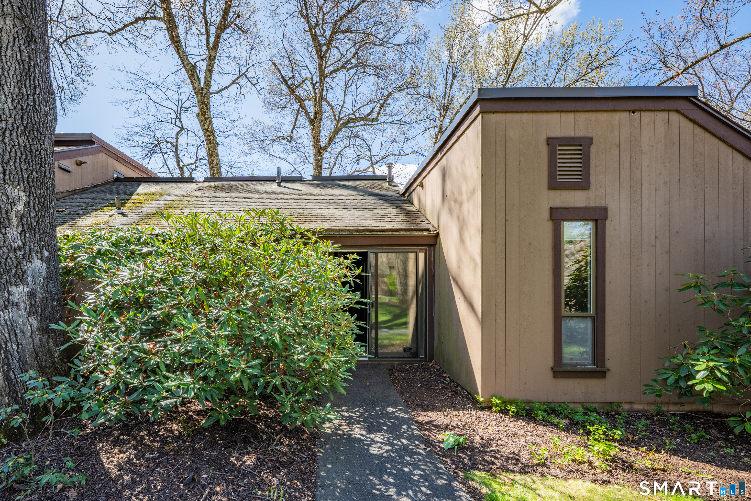 14 Canterbury Lane Avon CT 06001
