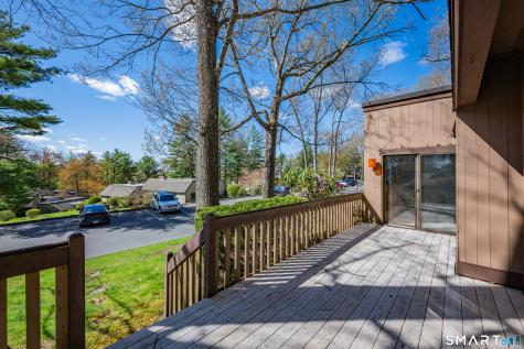 14 Canterbury Lane Avon CT 06001