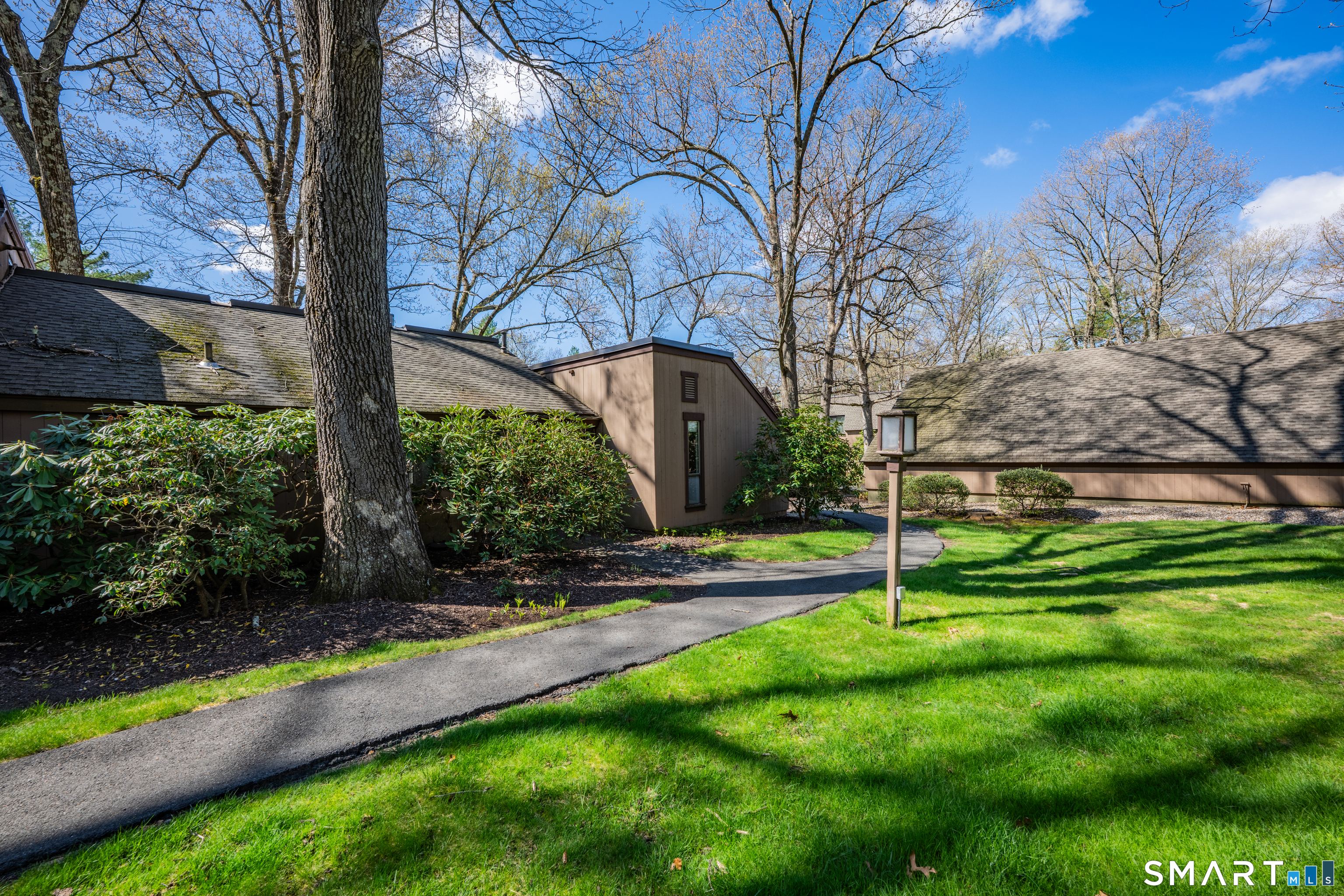 14 Canterbury Lane Avon CT 06001