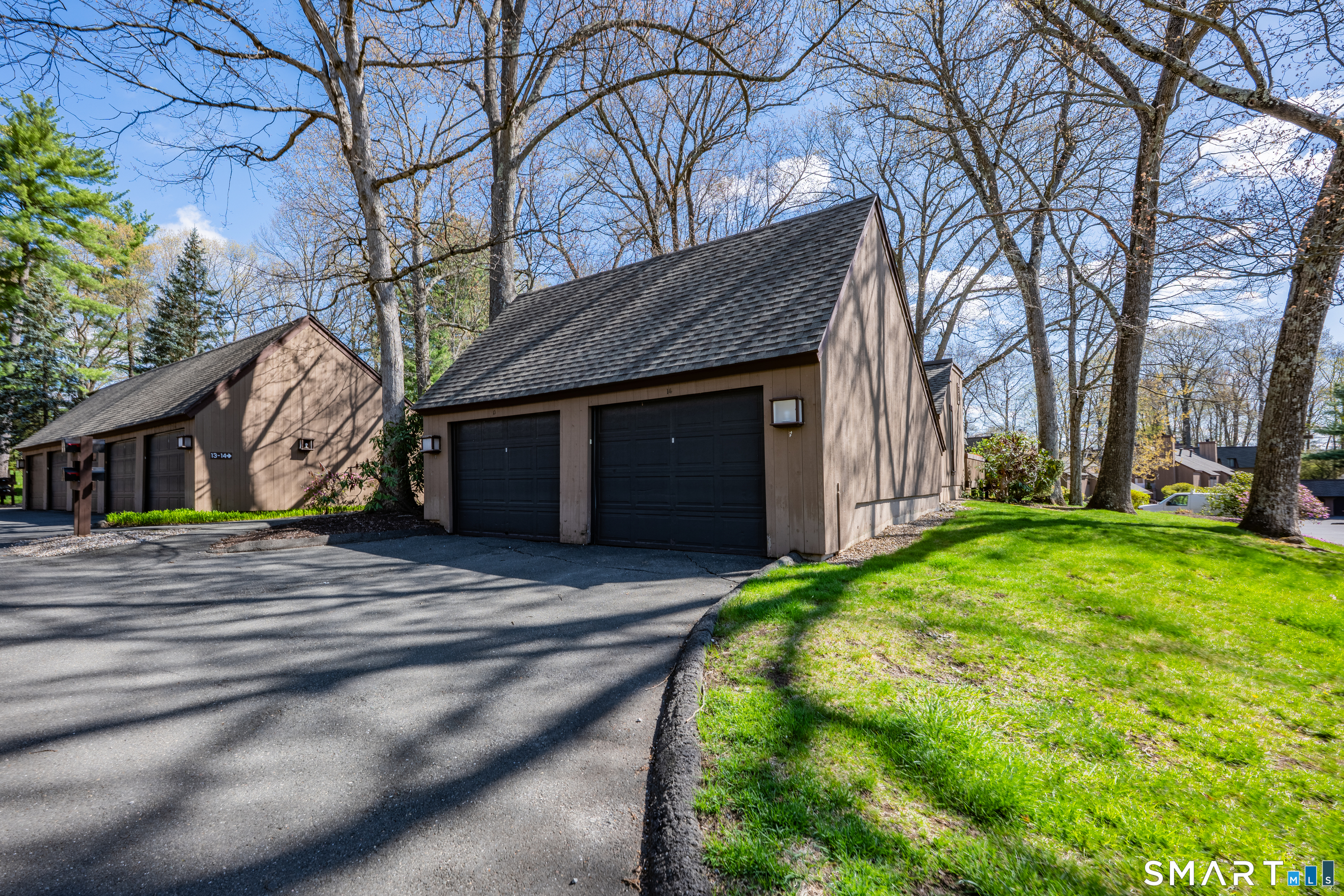 14 Canterbury Lane Avon CT 06001