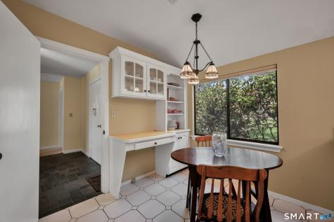 14 Canterbury Lane Avon CT 06001