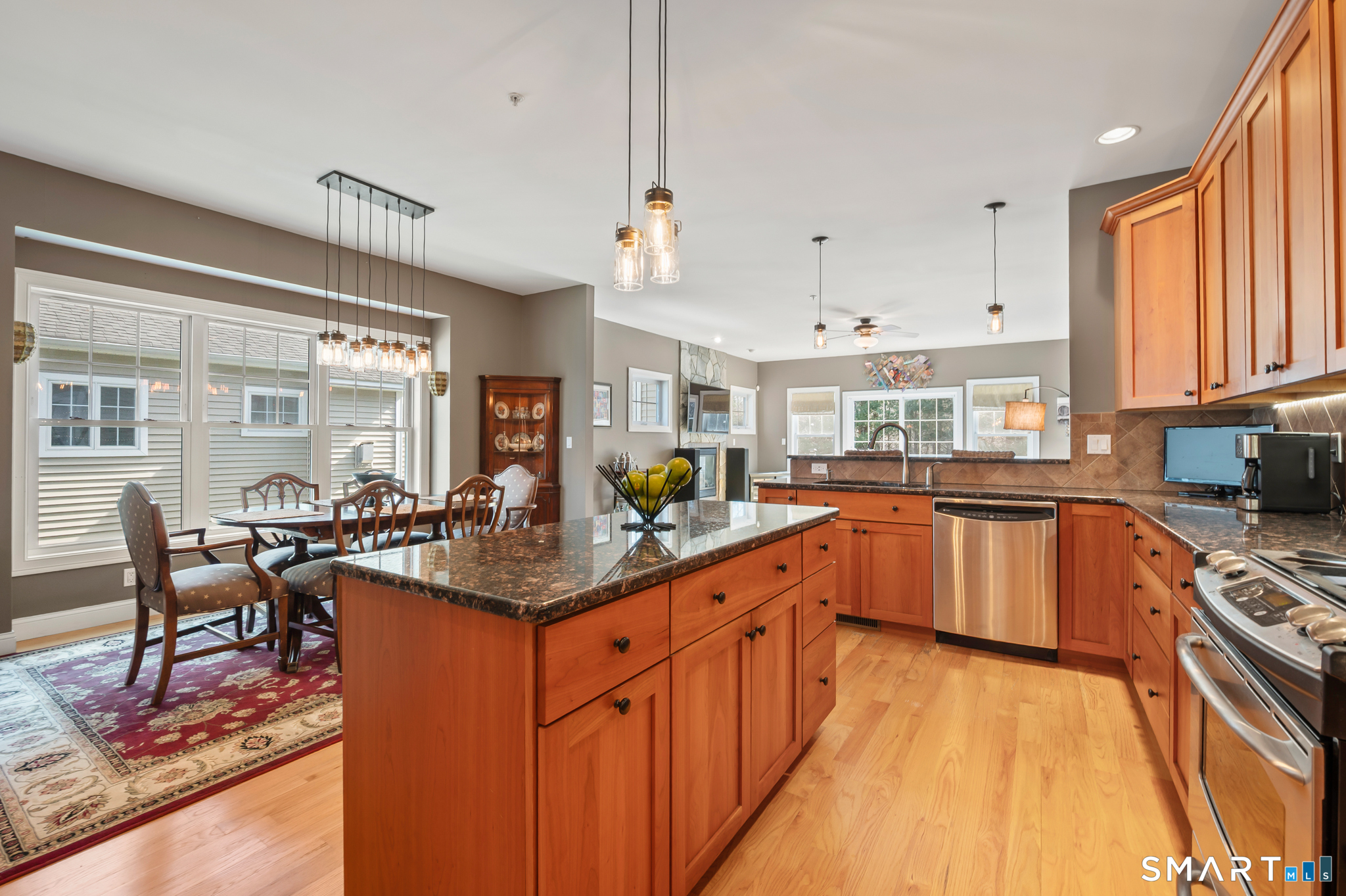 1421 Farmington Avenue Farmington CT 06032