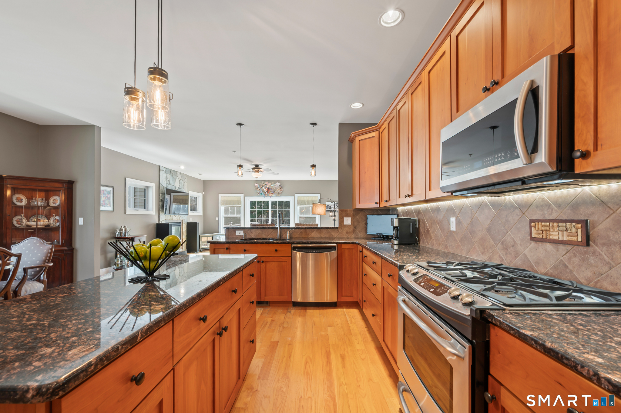 1421 Farmington Avenue Farmington CT 06032