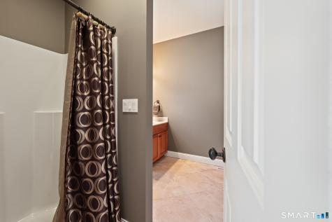 1421 Farmington Avenue Farmington CT 06032