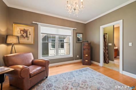 1421 Farmington Avenue Farmington CT 06032