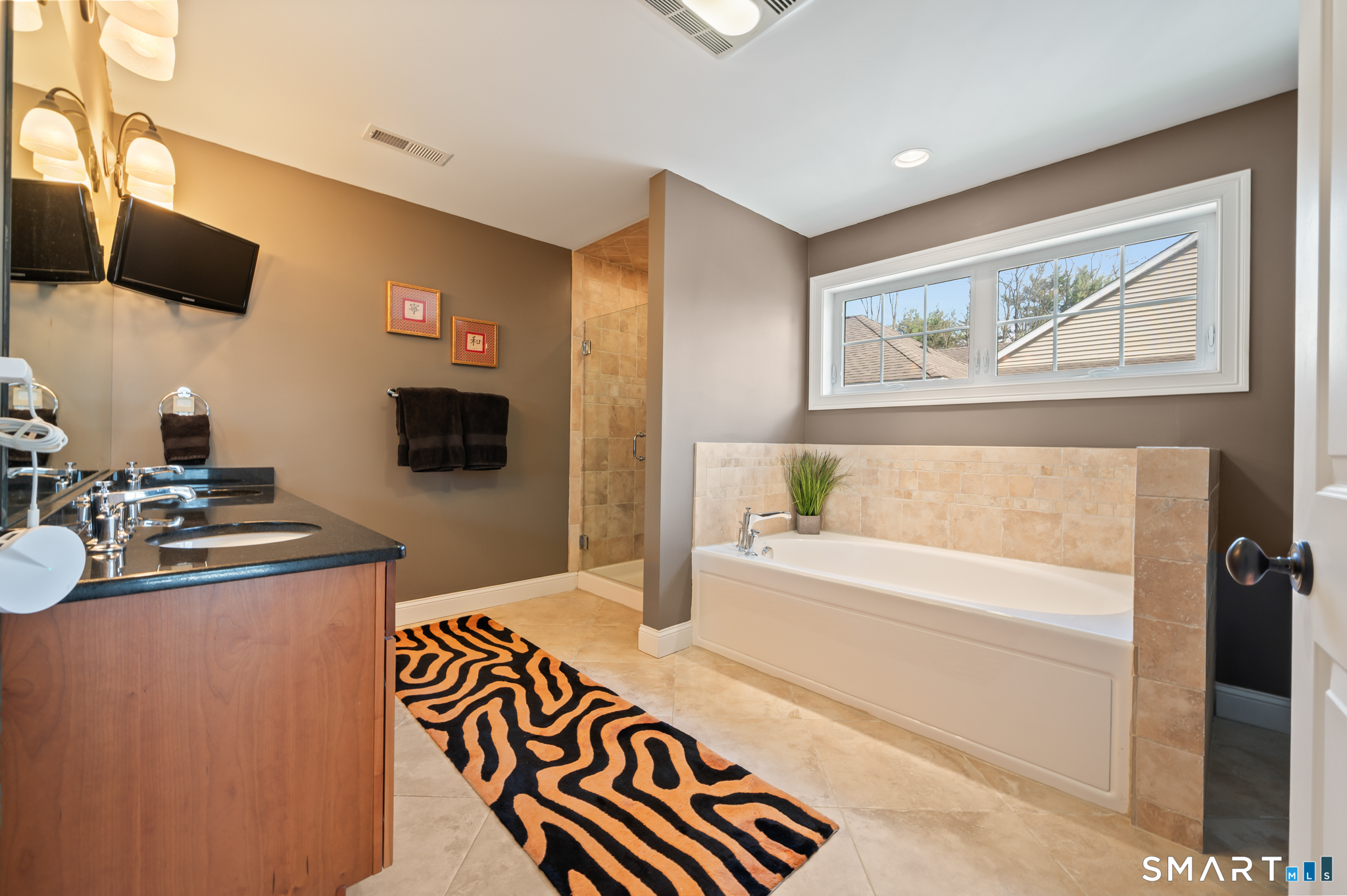 1421 Farmington Avenue Farmington CT 06032