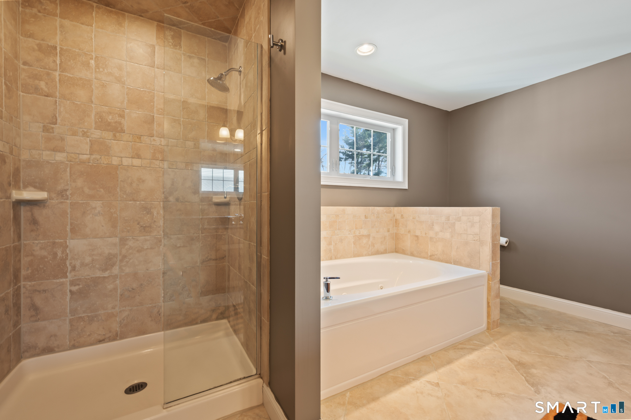 1421 Farmington Avenue Farmington CT 06032