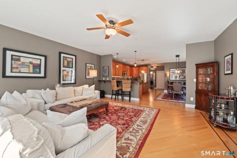 1421 Farmington Avenue Farmington CT 06032