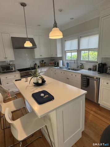 65 Sherwood Place Greenwich CT 06830