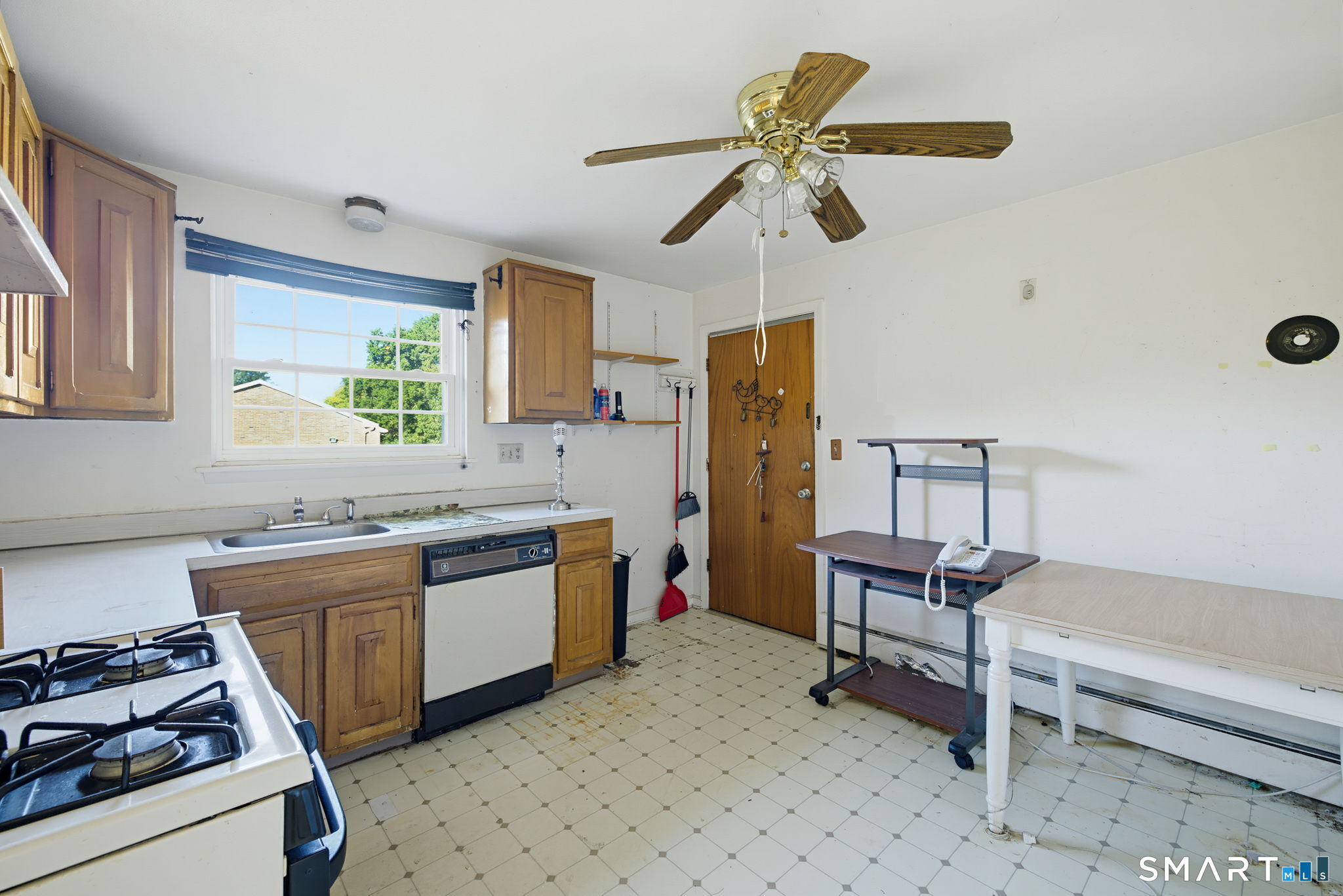 1089 Blue Hills Avenue Bloomfield CT 06002