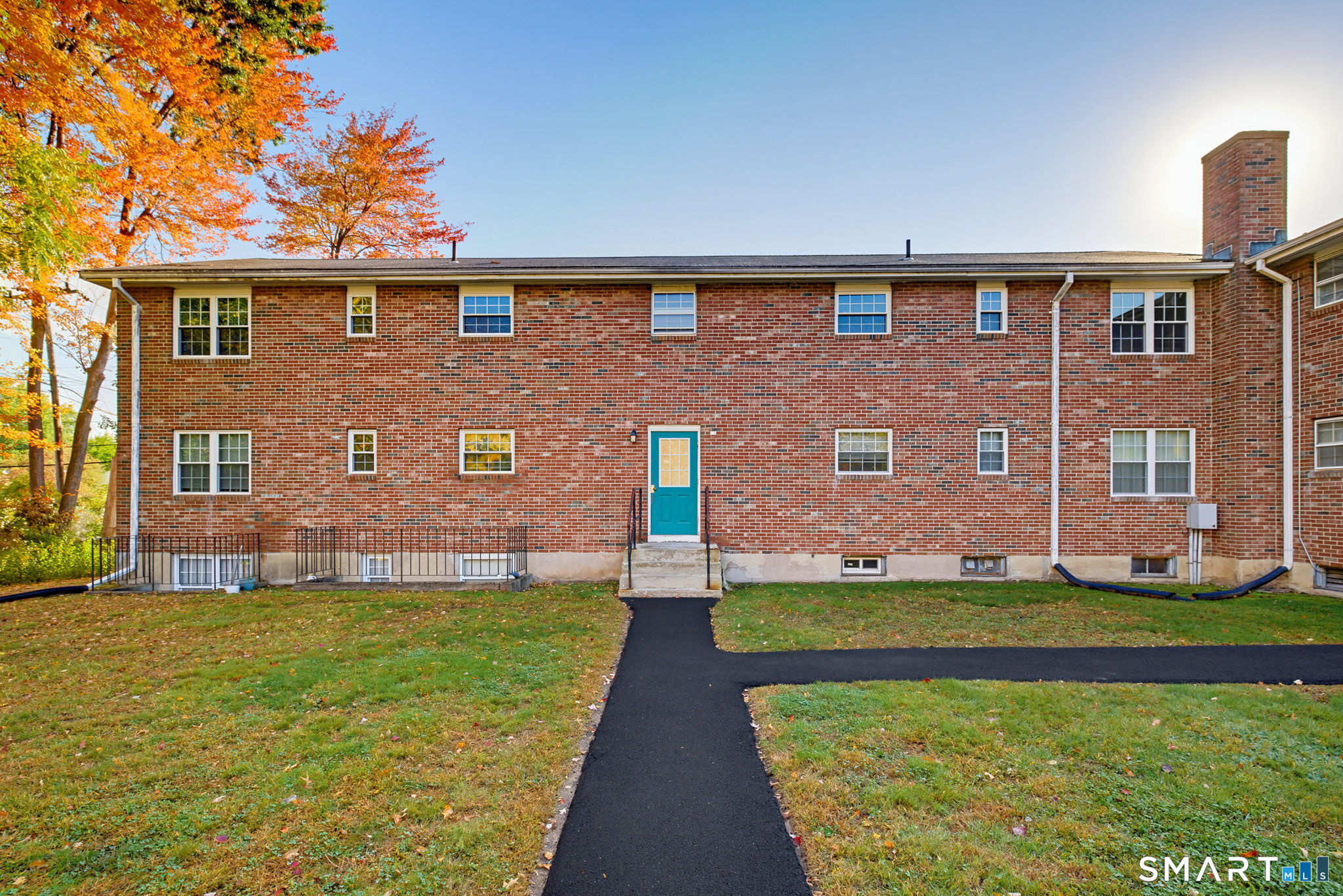 1089 Blue Hills Avenue Bloomfield CT 06002