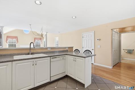 31 Saint George Place Newtown CT 06482