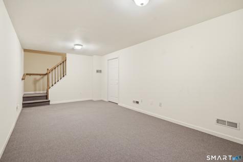 31 Saint George Place Newtown CT 06482