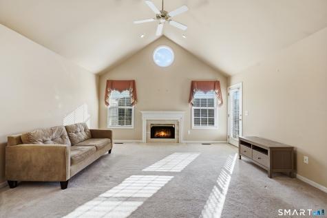 31 Saint George Place Newtown CT 06482